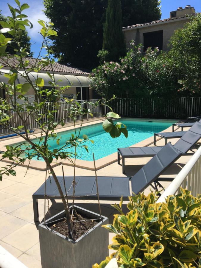 Hotel Cantosorgue L'Isle-sur-la-Sorgue Luaran gambar